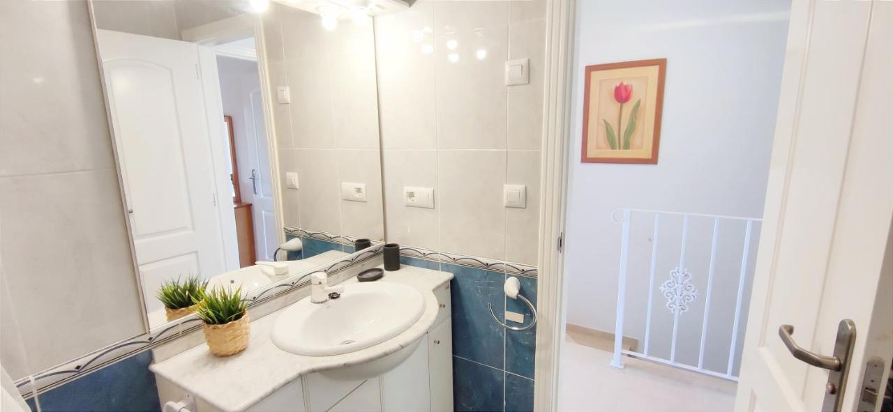 Apartamento La Giralda By Denia Costa מראה חיצוני תמונה